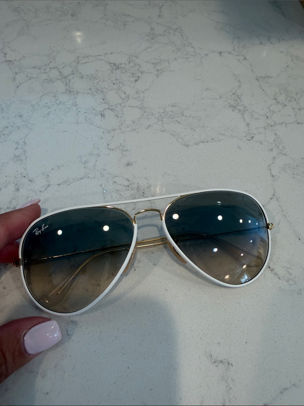 Ray-Ban Women’s Gold Aviator Sunglasses with White Trim and Blue Gradient Lenses